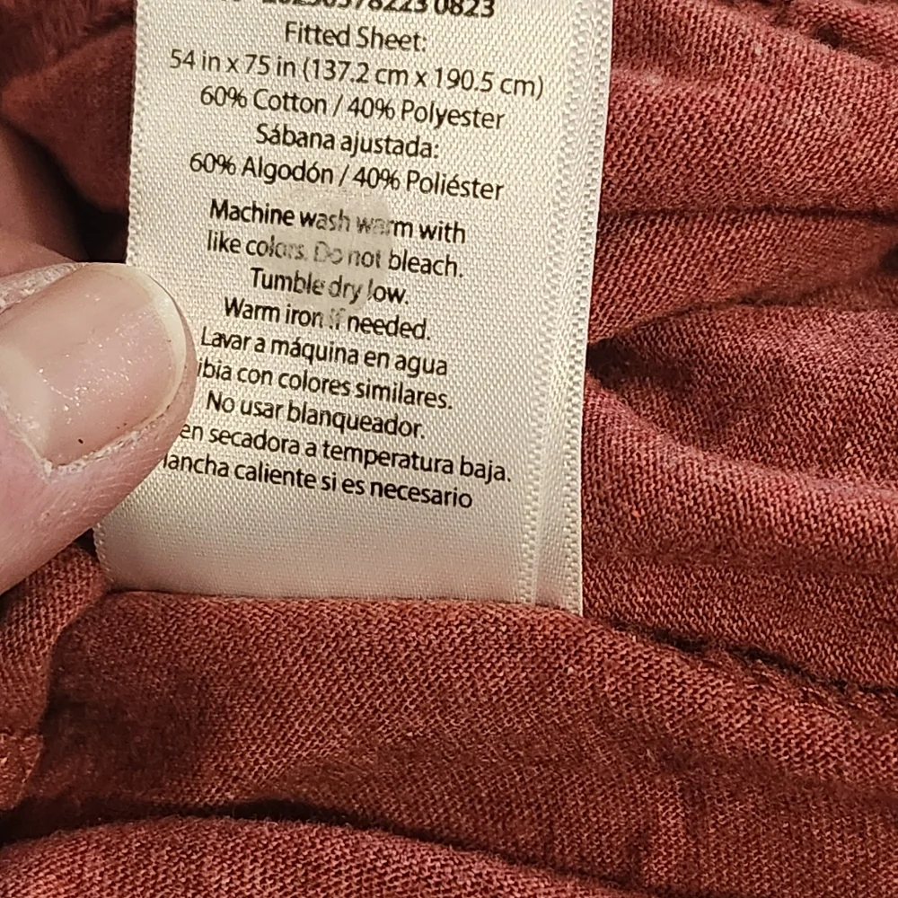 Red Sedona Full Sheet Set, warm T Shirt material - Picture 4 of 5